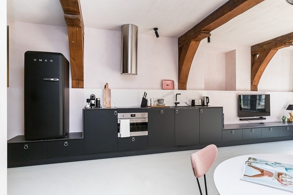 Medium property photo - Warmoesstraat 50G, 1012 JE Amsterdam